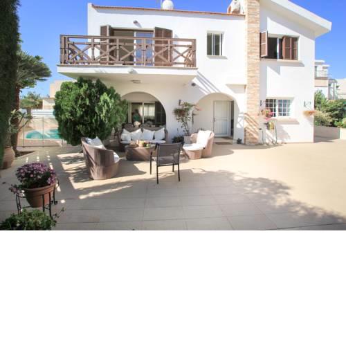 VILLA FIG TREE 3 BED VILLA HEATED POOL PROTARAS