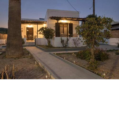 Villa Flora Akis "Sarakiniko"