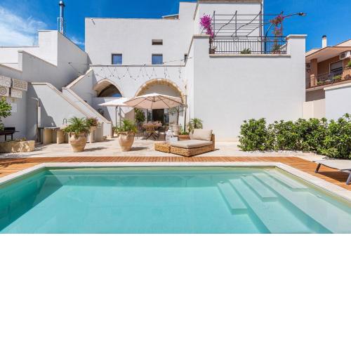 Villa Floralu' by Perle di Puglia