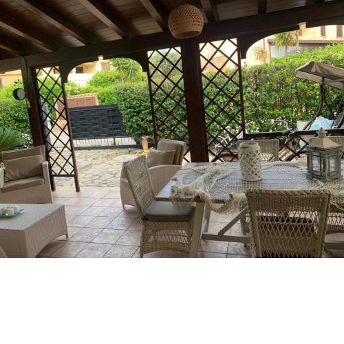 Villa Fronte Piscina al Mareluna Village
