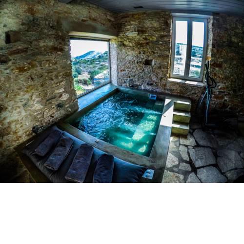 Villa Gaia - Traditional Stone Villa
