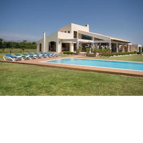 Villa Gat Menut