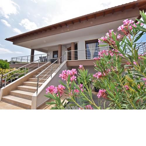 Villa George - Nea Potidea Halkidiki
