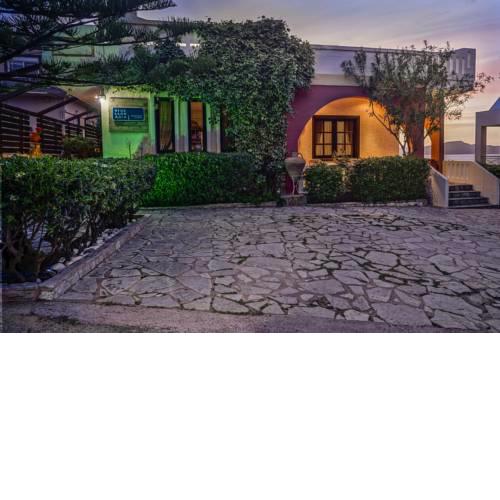 Villa Georgia Apartments & Suites