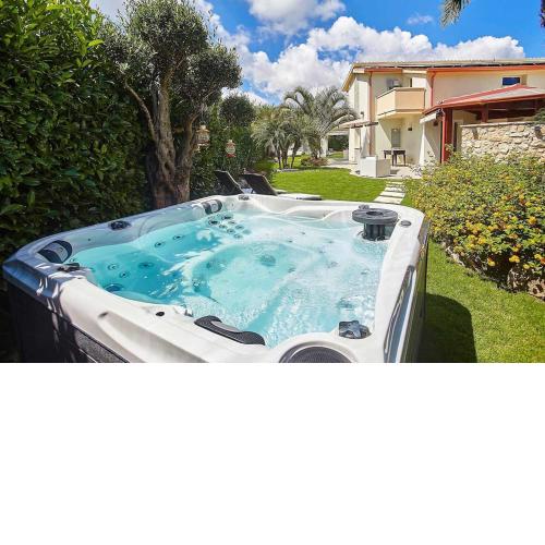 Villa Giugia with jacuzzi