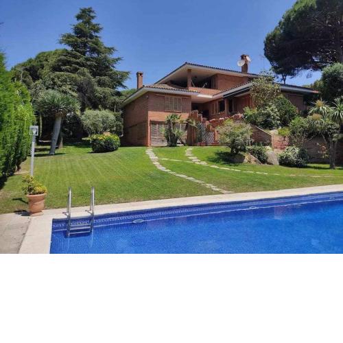 Villa Giulia entre el mar y la montaña