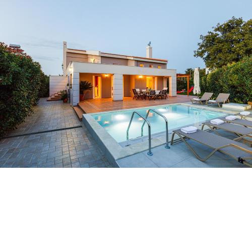 Villa Gold
