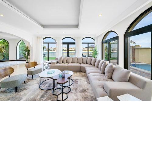 Villa Grande on Palm Jumeirah - 6 BR + kids room