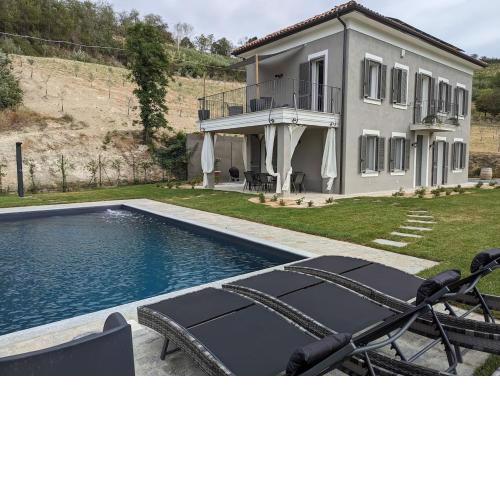 Villa Grassi with pool Nizza Monferrato