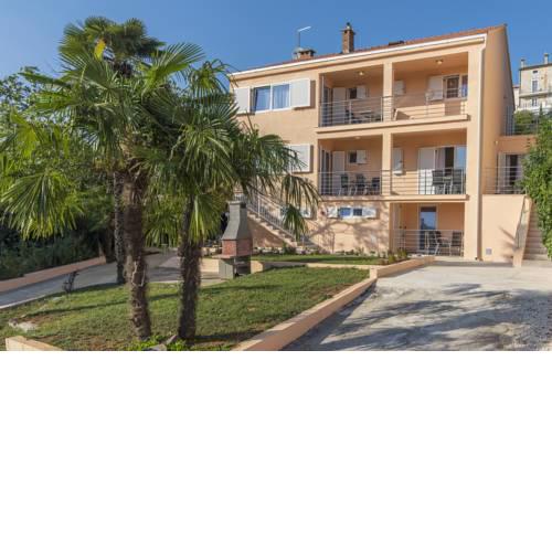 Villa Green Palm
