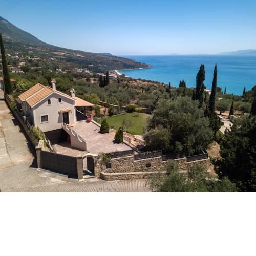 Villa Harmony in Lourdata