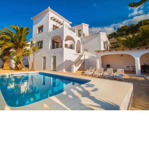 Villa Ibiza - Plusholidays