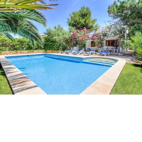 Villa in Cala Egos Sleeps 7 with Pool Air Con and WiFi