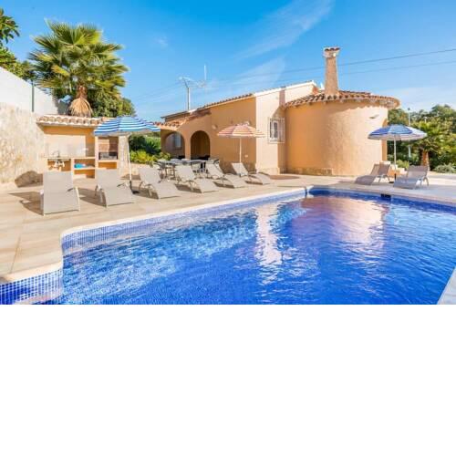 Villa in Casas de Torrat Sleeps 8 with Pool Air Con and WiFi