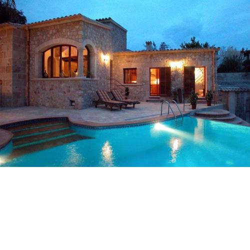 Villa in center of Pollensa with pool and jacuzzi