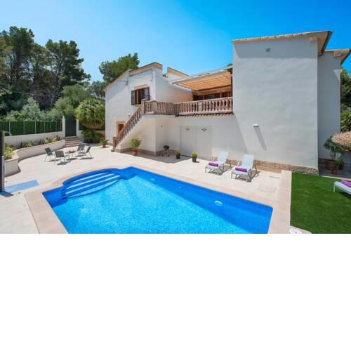 Villa in es Mal Pas Sleeps 6 with Pool Air Con and WiFi