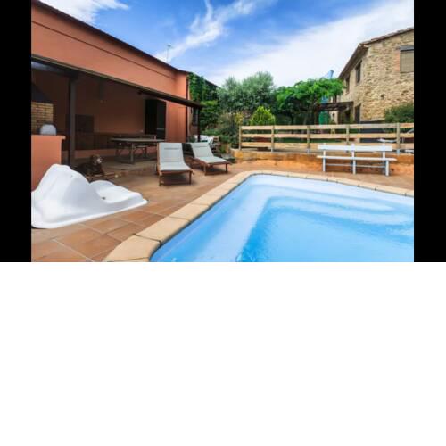 Villa in Girona Sleeps 4 with Pool and Air Con