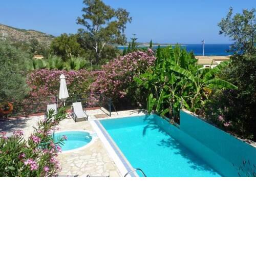 Villa in Kato Kateleios Sleeps 7 with Pool and Air Con