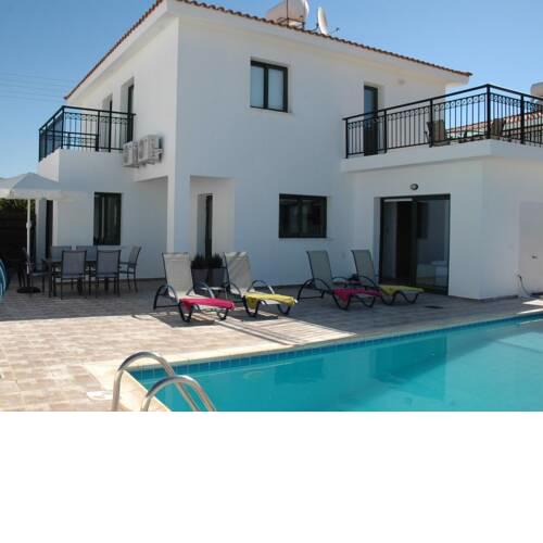 Villa in Kissonerga Sleeps 6 includes Swimming pool Air Con and WiFi 0