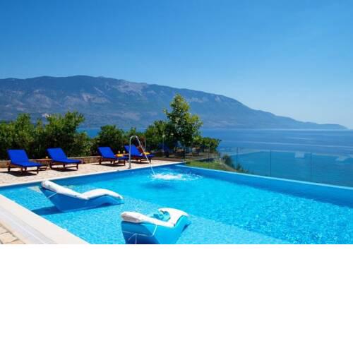 Villa in Kleismata Sleeps 7 includes Swimming pool and Air Con