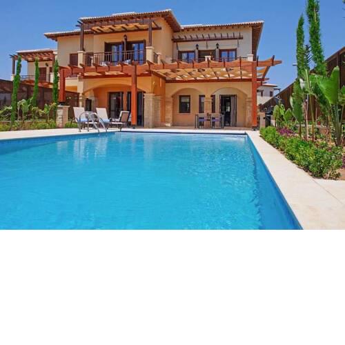 Villa in Kouklia Sleeps 4 includes Swimming pool Air Con and WiFi 9