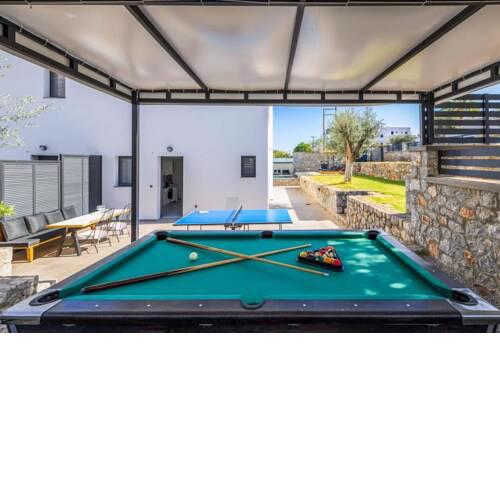Villa in Lindos Sleeps 4 includes Swimming pool Air Con and WiFi