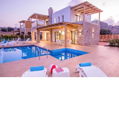 Villa in Pefki Sleeps 6 with Pool and Air Con