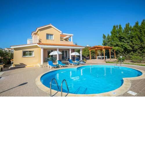 Villa in Pegeia Sleeps 6 includes Swimming pool Air Con and WiFi 7 4