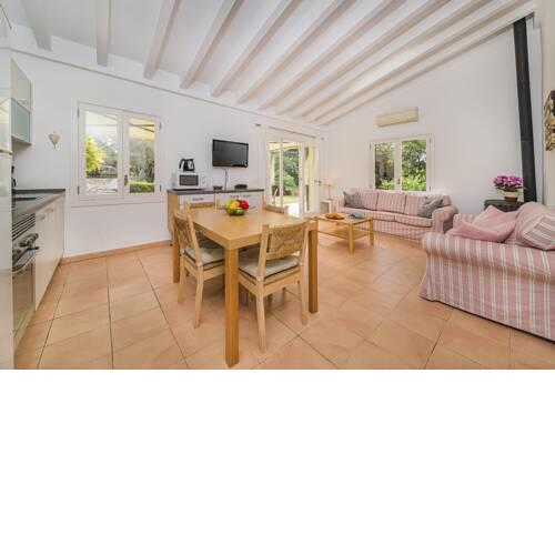 Villa in Pollenca Sleeps 4 includes Swimming pool and Air Con 1