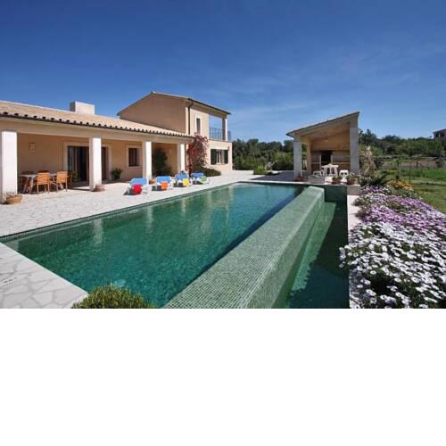Villa in Pollenca Sleeps 6 includes Swimming pool Air Con and WiFi 8