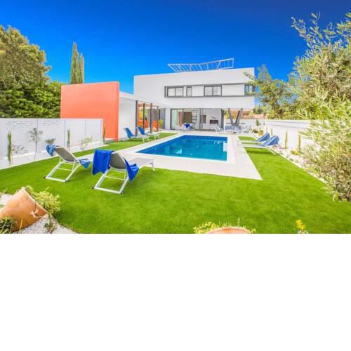 Villa in Protaras Sleeps 6 includes Swimming pool Air Con and WiFi