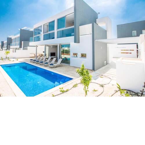 Villa in Protaras Sleeps 7 with Pool Air Con and WiFi