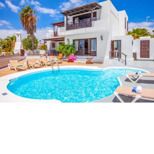 Villa in Puerto del Carmen Sleeps 14 with Pool Air Con and WiFi