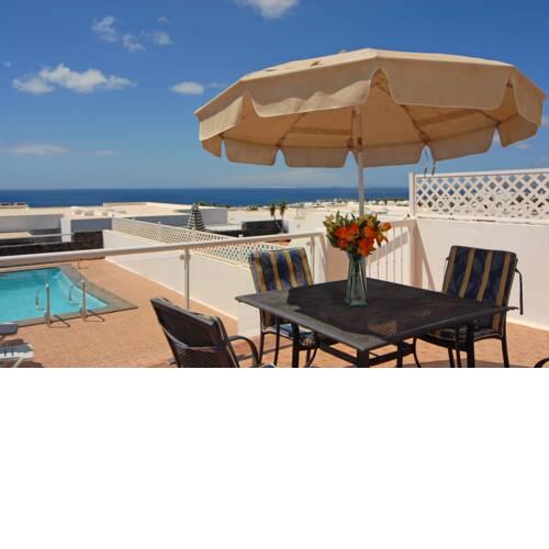 Villa in Puerto del Carmen Sleeps 5 with Pool and Air Con