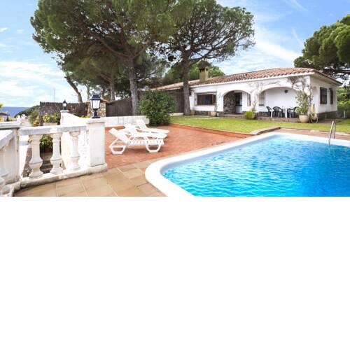 Villa in Sant Eloi Sleeps 6 with Pool