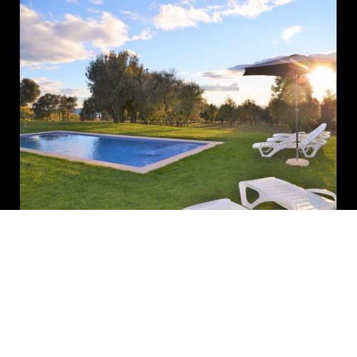 Villa in Solsona Sleeps 15 with Pool