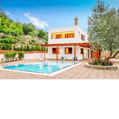Villa in Vlicha Sleeps 6 with Pool Air Con and WiFi