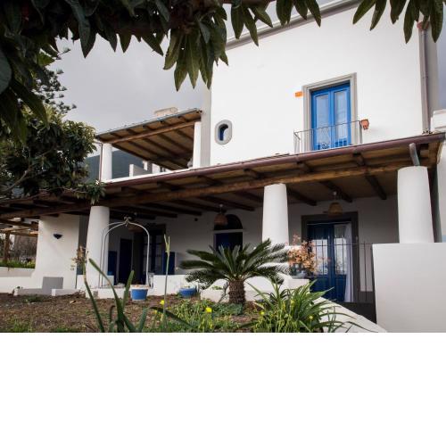 Villa Insolia Resort