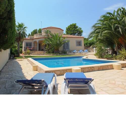 Villa Jacaranda stunning 3bedroom villa with air-conditioning & private swimming pool