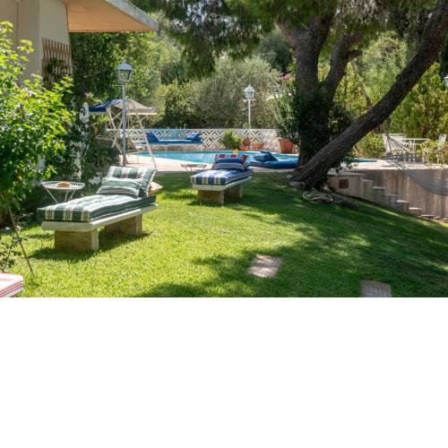 Villa Jackie O! on the Athens Riviera