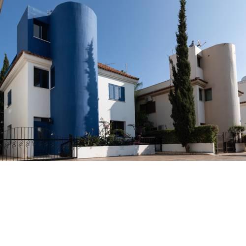 Villa just seconds away from the beach