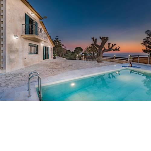 Villa Kanalos