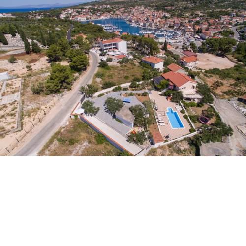 Villa Katica