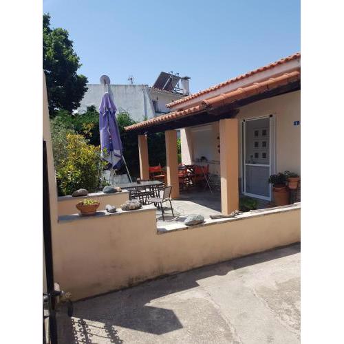 Villa Kenzo 20 metres from the beach