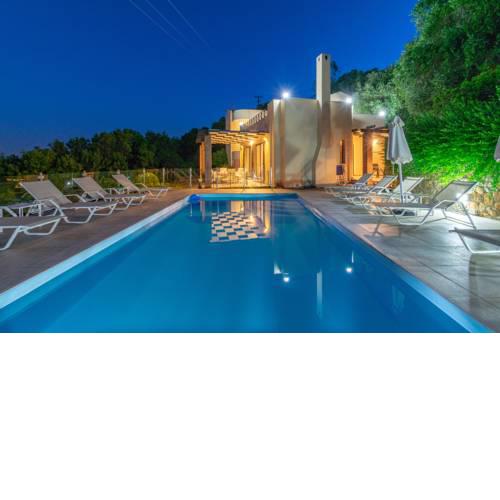 VILLA KOMMENO BAY 1