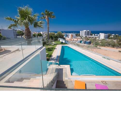 Villa Kono Titan - Stunning 6 Bedroom Protaras Villa with Pool - Stunning Sea Views
