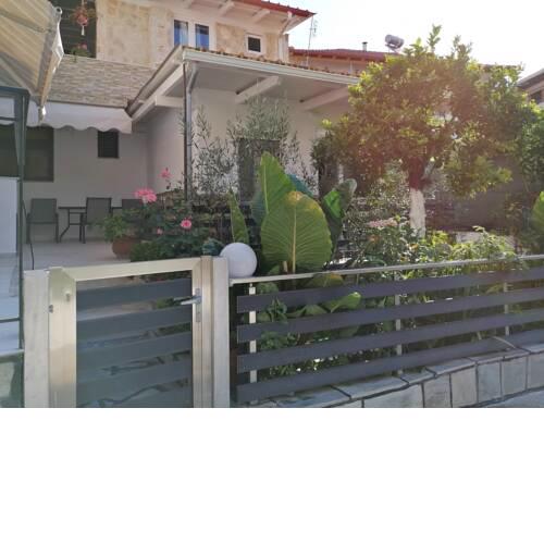 VILLA KOSTAS
