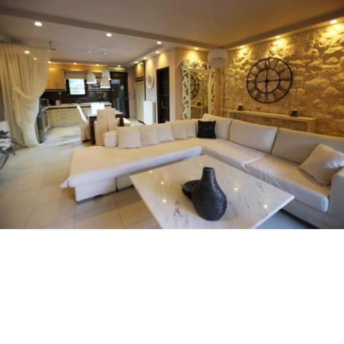 Villa Kristina with Private Patio