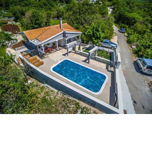 Villa Kurtovici