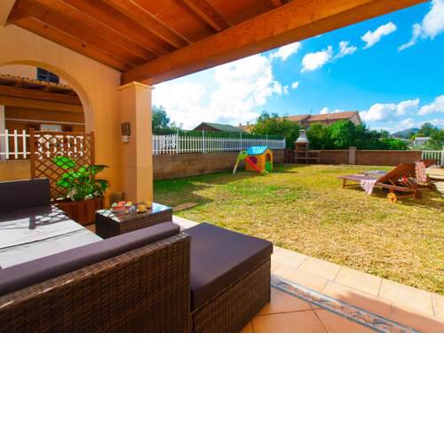 Villa La Maison for 6 with gardens at Alcudia Beach